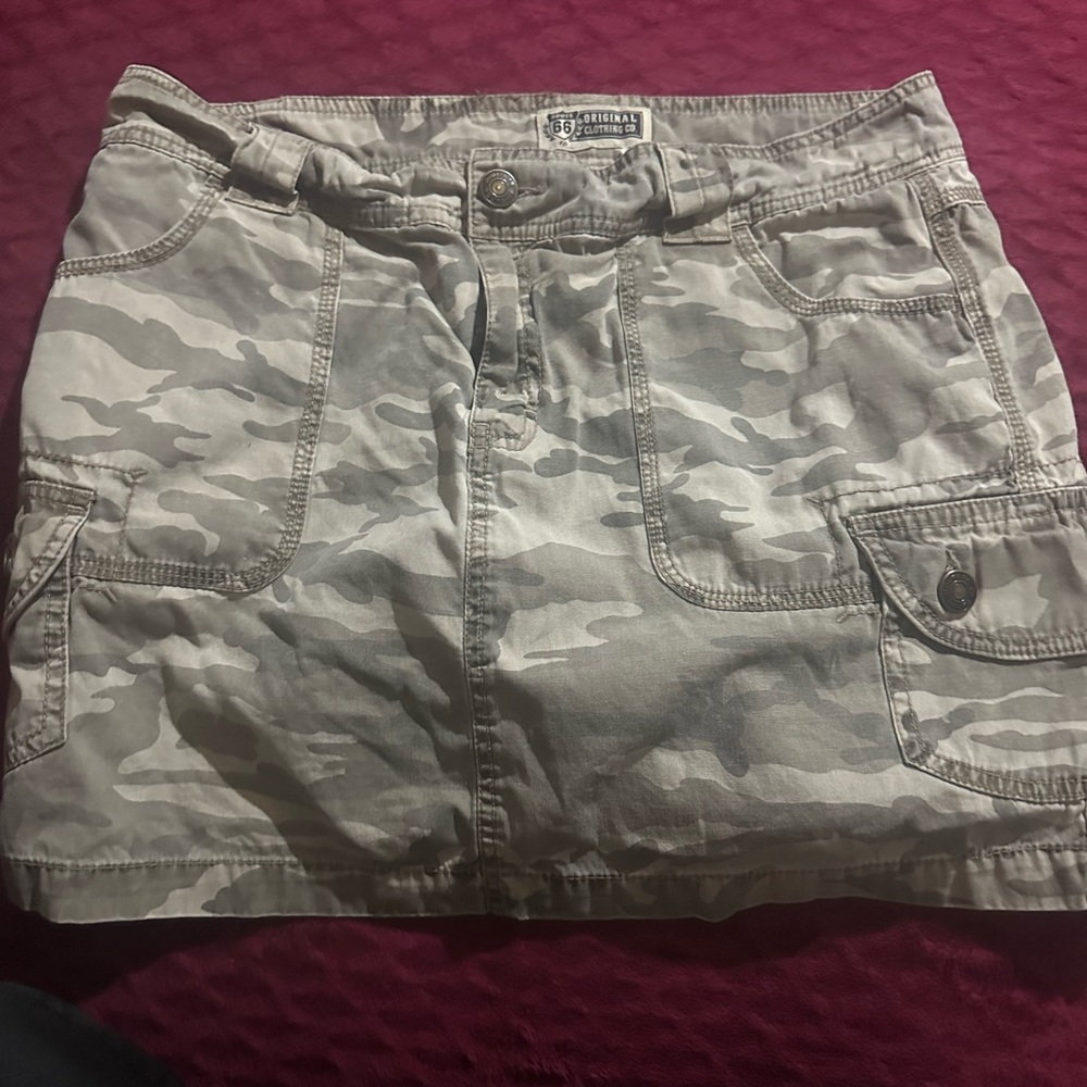 COCO + CARMEN | camouflage skirt | cargo | size 10